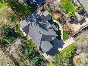 3232 112th Avenue SE, Bellevue WA 98004
