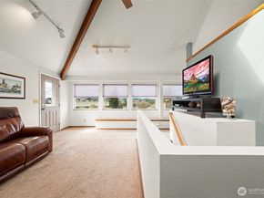 2007 E 15th Street, Bremerton WA 98310