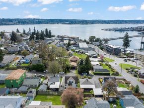 2007 E 15th Street, Bremerton WA 98310