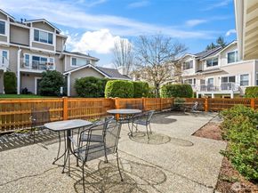 16373 119th Terrace NE 315, Bothell WA 98011