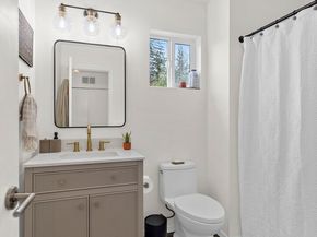 6827 SE Gove Street 10, Snoqualmie WA 98065