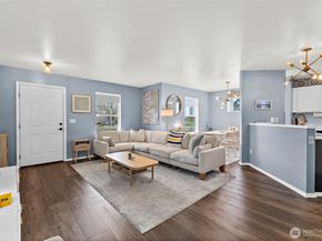6827 SE Gove Street 10, Snoqualmie WA 98065