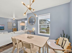 6827 SE Gove Street 10, Snoqualmie WA 98065
