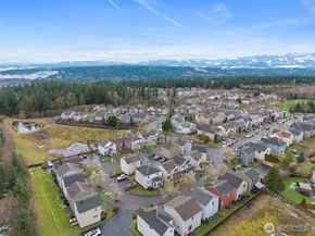 6827 SE Gove Street 10, Snoqualmie WA 98065