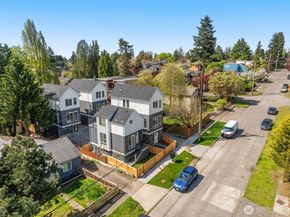 915 N 98th Street B, Seattle WA 98103