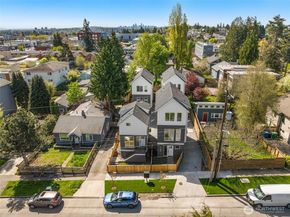 915 N 98th Street B, Seattle WA 98103