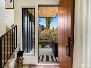 7421 Bagley Avenue N, Seattle WA 98103