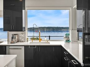 3828 W Lake Sammamish Parkway SE, Bellevue WA 98008