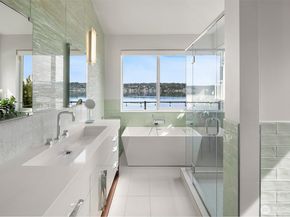 3828 W Lake Sammamish Parkway SE, Bellevue WA 98008