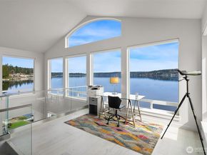 3828 W Lake Sammamish Parkway SE, Bellevue WA 98008