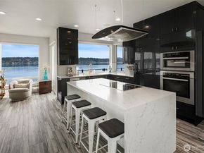 3828 W Lake Sammamish Parkway SE, Bellevue WA 98008