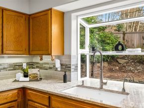 10518 157th Avenue NE, Redmond WA 98052