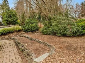 10518 157th Avenue NE, Redmond WA 98052