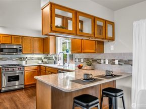 10518 157th Avenue NE, Redmond WA 98052