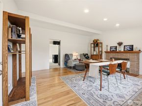 1279 149th Place SE, Bellevue WA 98007