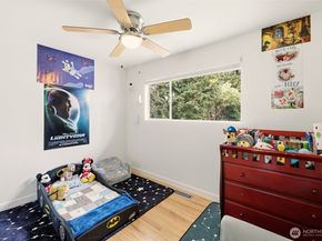 1279 149th Place SE, Bellevue WA 98007