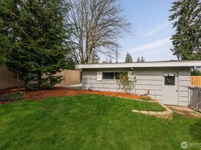 1279 149th Place SE, Bellevue WA 98007