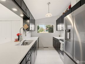 1279 149th Place SE, Bellevue WA 98007