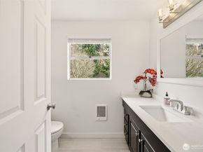 1279 149th Place SE, Bellevue WA 98007