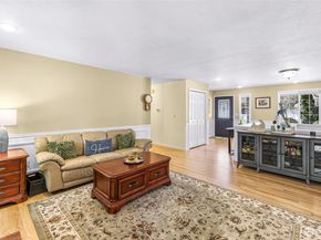 20714 NE 43rd Street, Sammamish WA 98074