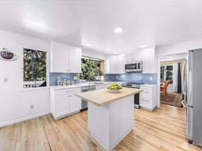 20714 NE 43rd Street, Sammamish WA 98074
