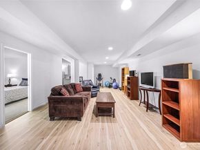 20714 NE 43rd Street, Sammamish WA 98074