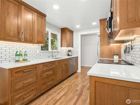 24022 4TH Place W, Bothell WA 98021