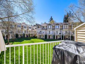 11913 NE 163rd Place 192, Bothell WA 98011