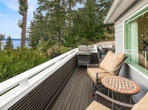 15828 25th Avenue SW, Burien WA 98166