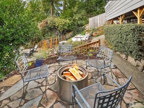 15828 25th Avenue SW, Burien WA 98166