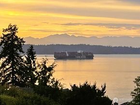 15828 25th Avenue SW, Burien WA 98166