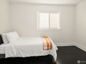 250 NE 50th Street, Seattle WA 98105