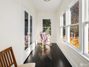 250 NE 50th Street, Seattle WA 98105