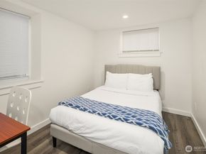 250 NE 50th Street, Seattle WA 98105