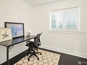 250 NE 50th Street, Seattle WA 98105