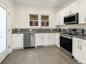 250 NE 50th Street, Seattle WA 98105