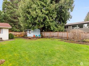 8924 NE 191st Place, Bothell WA 98011