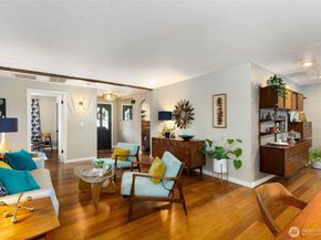 8924 NE 191st Place, Bothell WA 98011