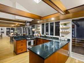 1520 Sycamore Drive SE, Issaquah WA 98027