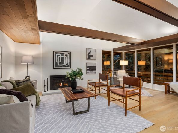 1520 Sycamore Drive SE, Issaquah WA 98027