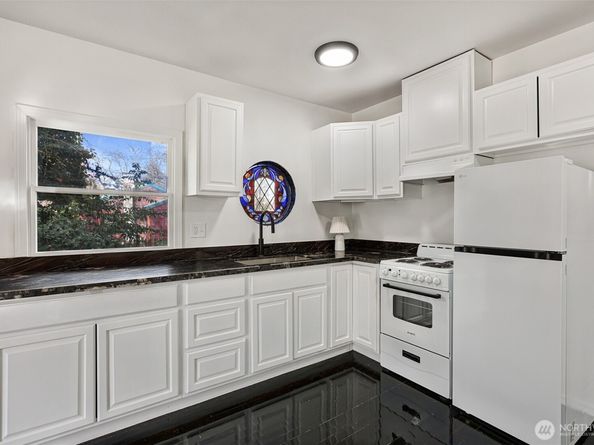 5302 S 137th Street, Tukwila WA 98168