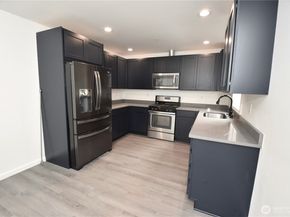 16230 3rd Avenue SE A1, Bothell WA 98012