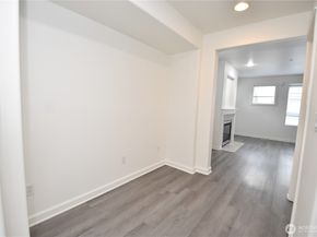 16230 3rd Avenue SE A1, Bothell WA 98012