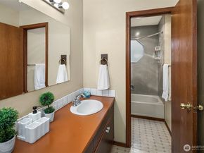 20625 SE 135th Street, Issaquah WA 98027