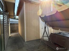 18609 8th Avenue S, Des Moines WA 98148