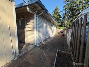 18609 8th Avenue S, Des Moines WA 98148