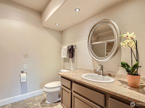 4105 Providence Point Drive SE, Issaquah WA 98029