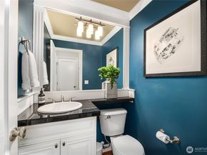 2593 NE Park Drive, Issaquah WA 98029
