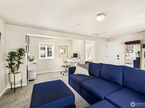 2593 NE Park Drive, Issaquah WA 98029
