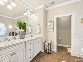 2593 NE Park Drive, Issaquah WA 98029